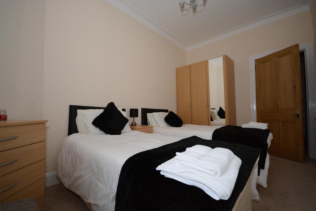 Townhead Apartments Glasgow Airport Paisley Bilik gambar